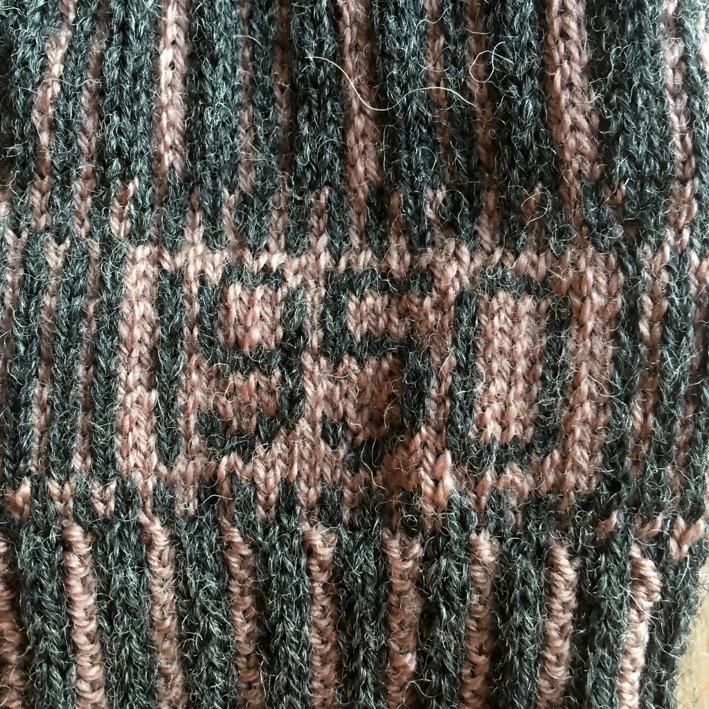 Custom knitted gloves