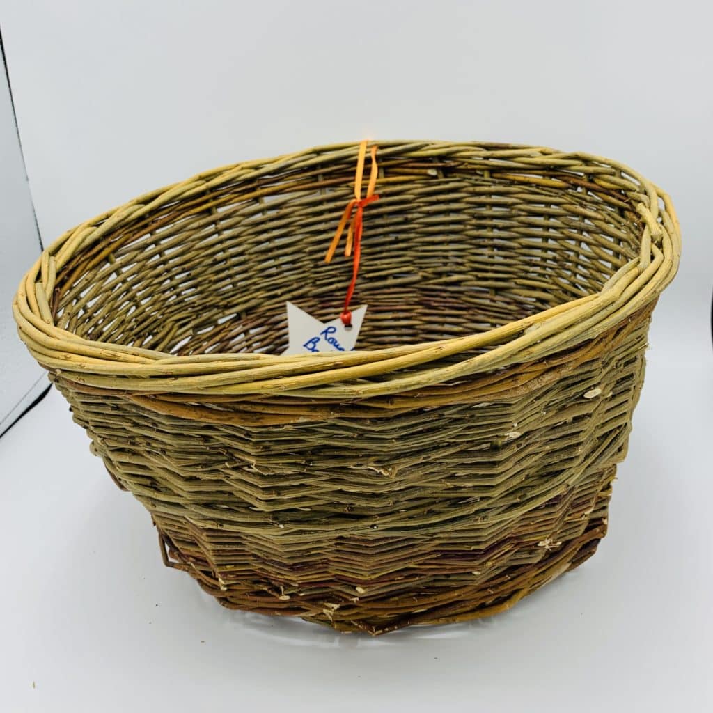 Simple round basket