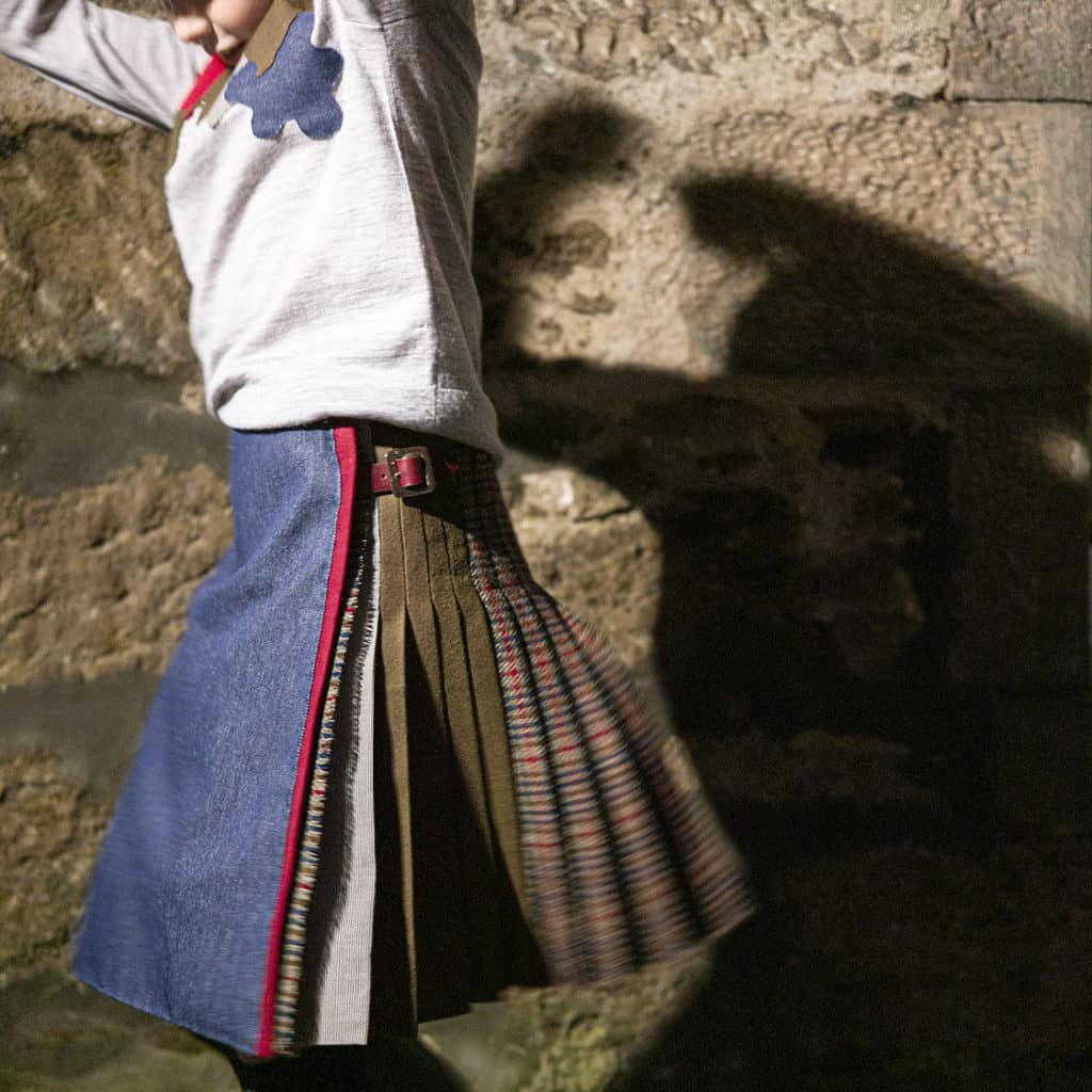 Adaptible and reversible kids kilt