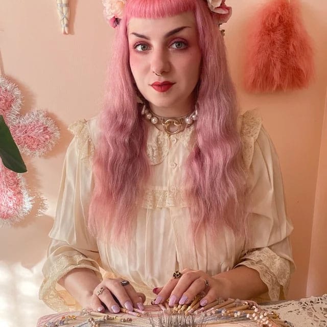 #CreativeNetworkCraft with Elena Kanagy-Loux