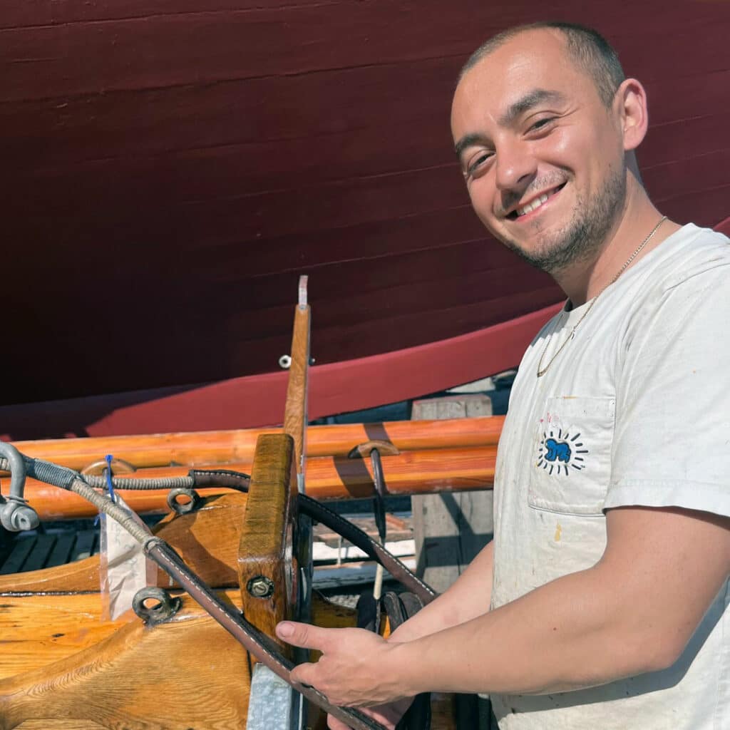 Felix Gillies Creasey, Traditional Rigger