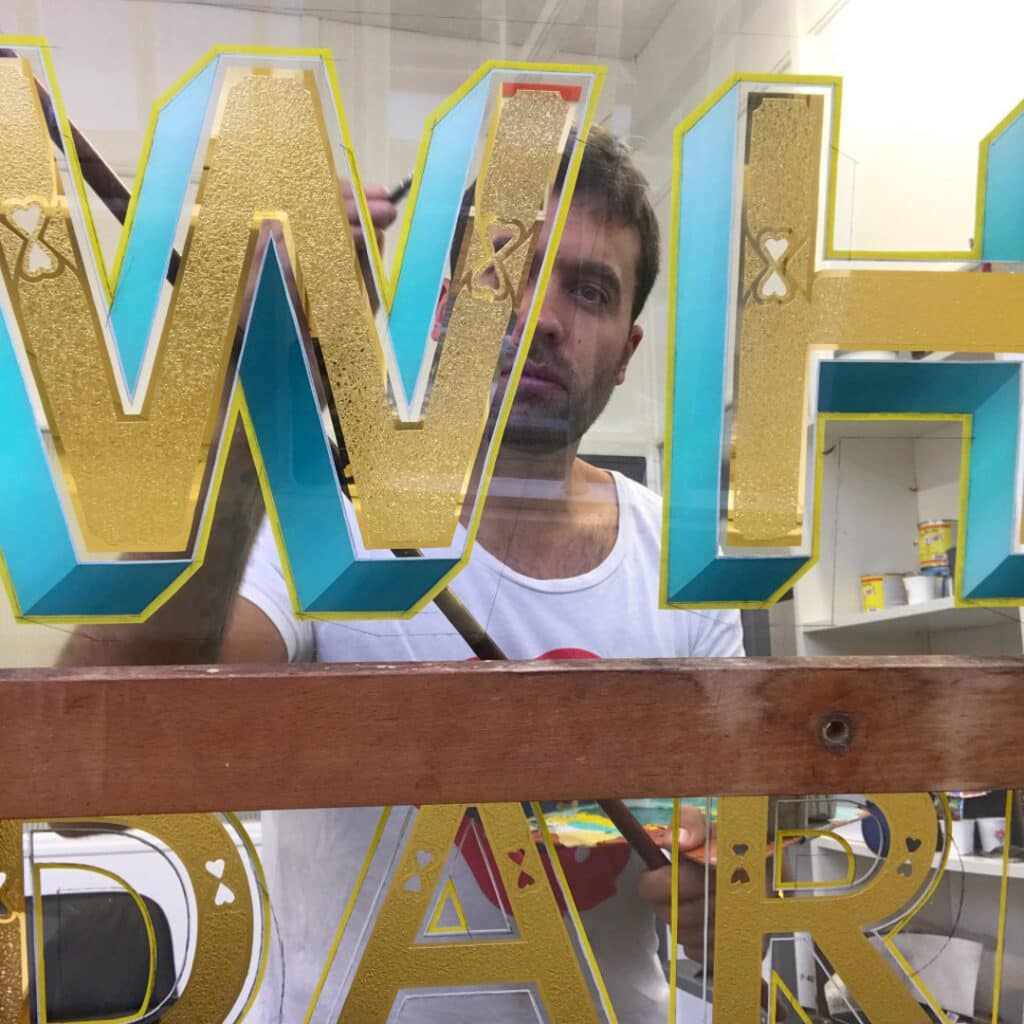 Eddy Bennett – Reverse glass sign maker