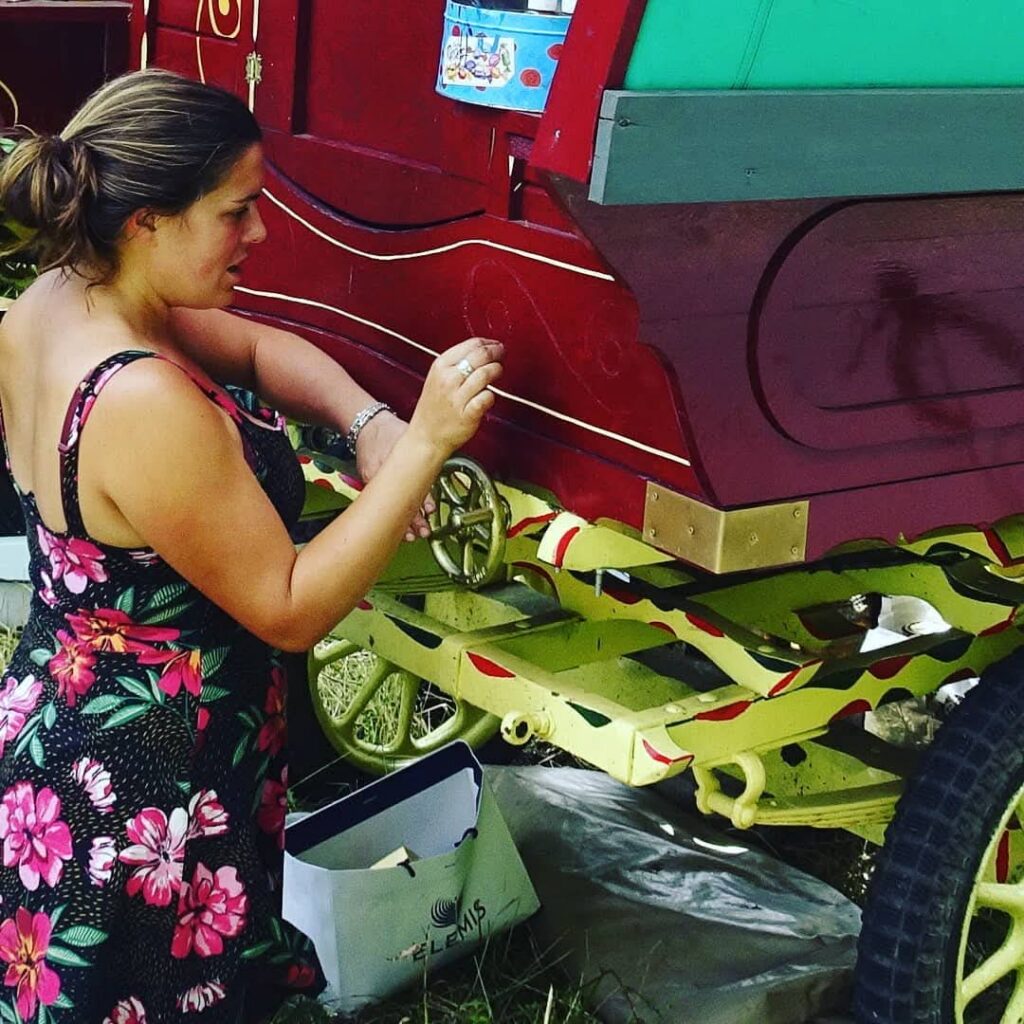 Stephanie Wiltshire, Vardo and waggon painting