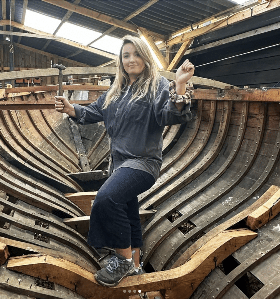 Jenni Bangs, Boat building