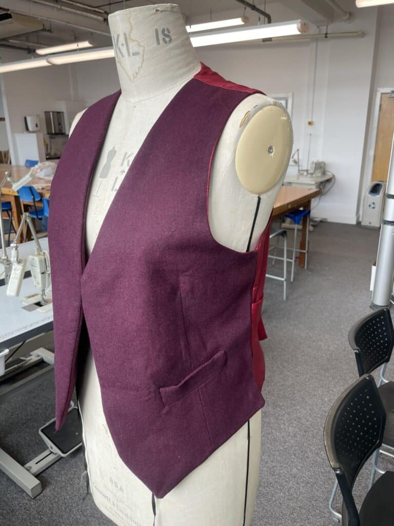 Chiazam Saint Venit, tailoring