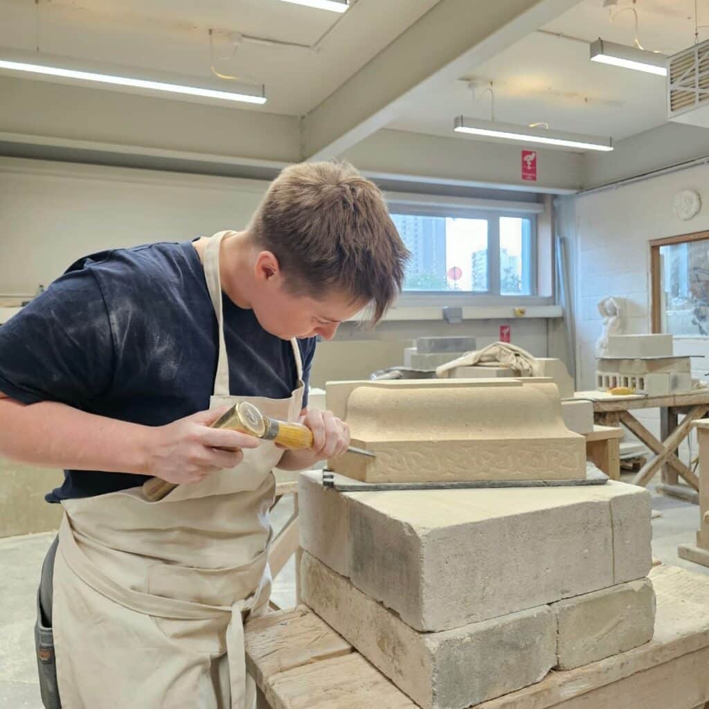 Em Mount, stonemasonry