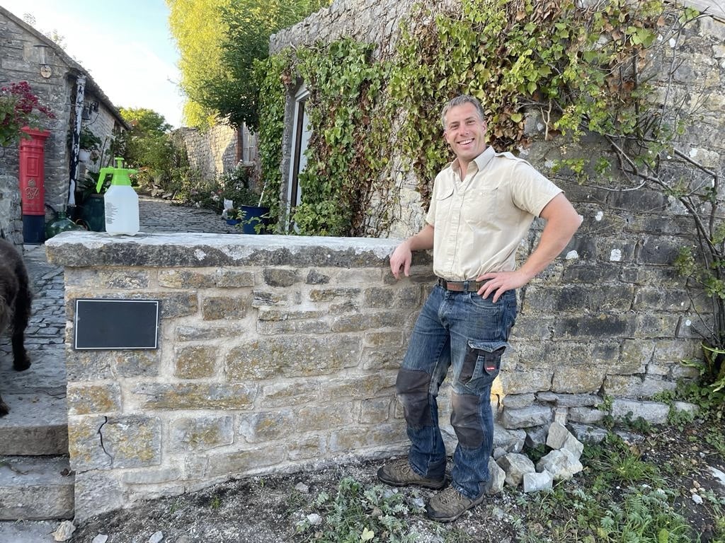Gavin Roberts,  lime plastering and stonemasonry
