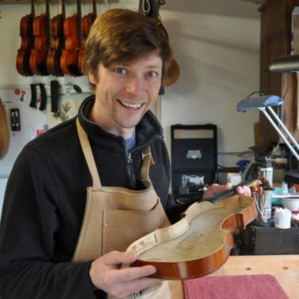 Julian Pindar Luthierie Ltd