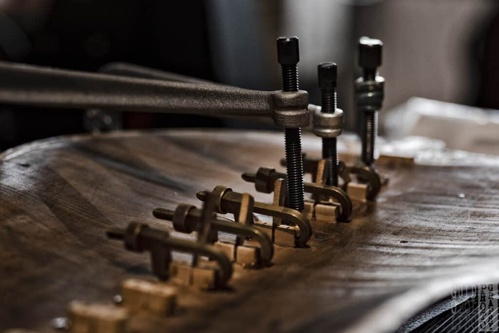 Clamping a cello crack