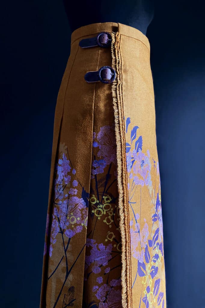 THE STILL GARDEN KILT Handprinted, handstitched Scottish linen kilt