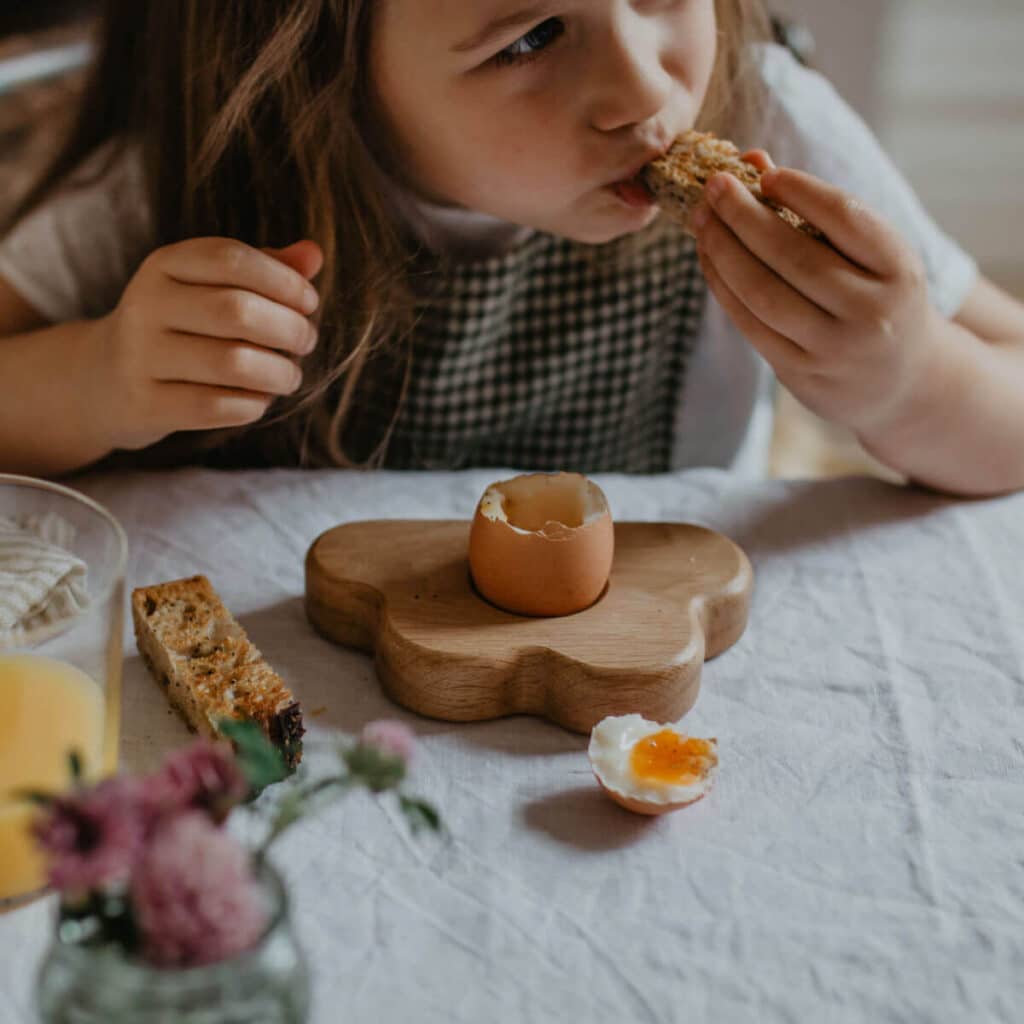 Wooden Egg Cup – Cloud