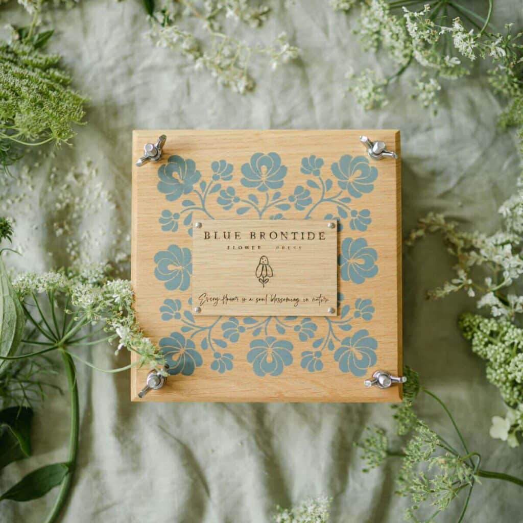Heirloom Wooden Flower Press – Folksy Floral