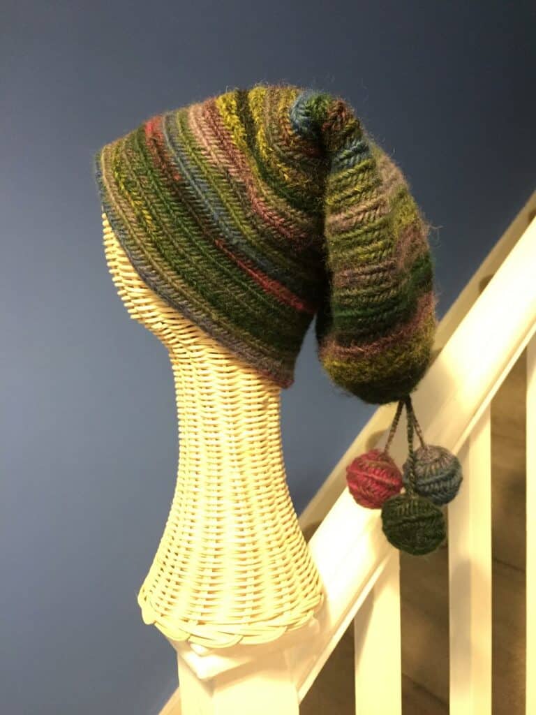 Fantasy hat, nalebinding, wool mix