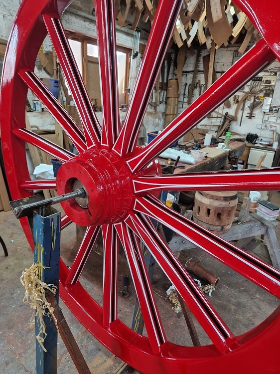 Lining wheels for brewers dray