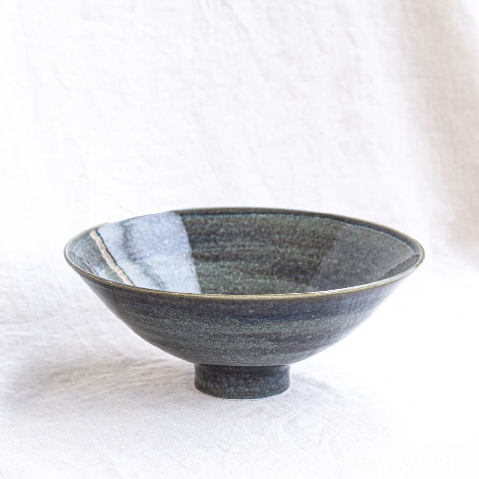 Porcelain Bowl in Flowing Moss