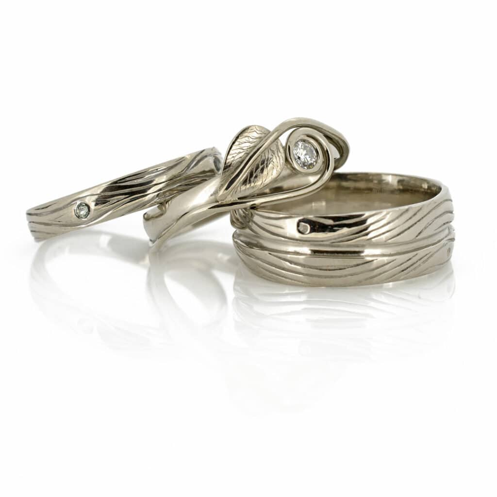 Woodgrain & Leaf & Close Curled Tendril Wedding Ring Set