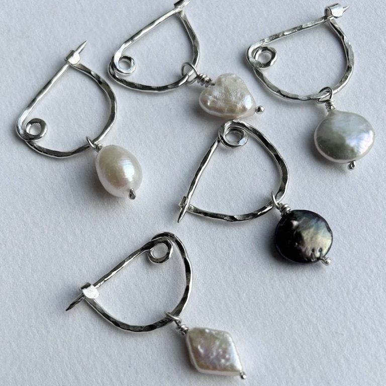Curly Pearl Fibula Brooches