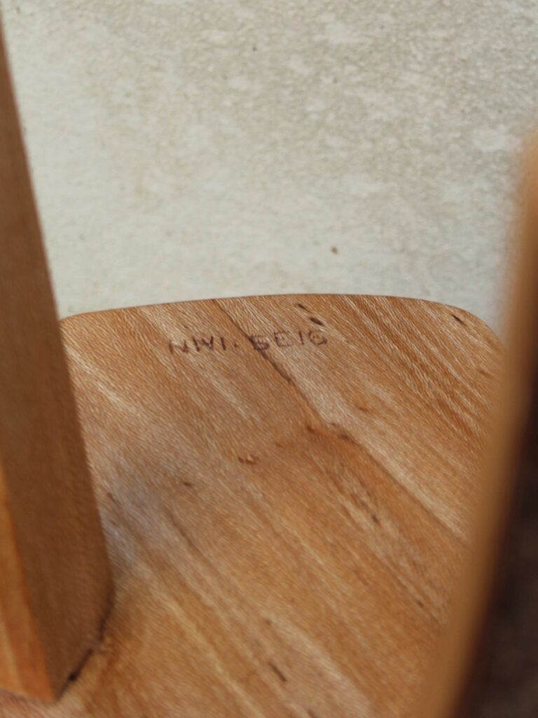 Vessel Stool V (material postcodes)